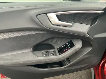 AUDI A5 Limousine e-hybrid quattro S line Navi Matrix