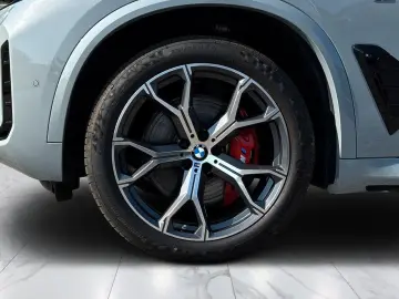 BMW X5 xDrive30d M Sport Pro 21 AHK Pano Standhzg