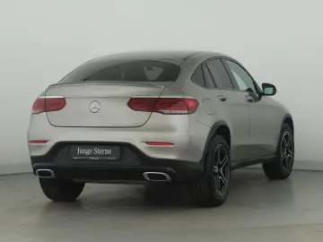 MERCEDES-BENZ GLC 300 4M Coupé  AMG Distronic PTS 360 Kamera
