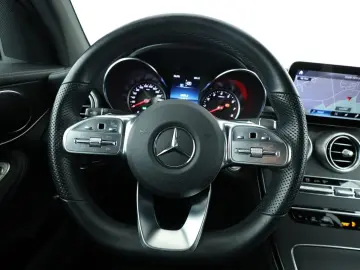 MERCEDES-BENZ GLC 300 4M Coupé  AMG Distronic PTS 360 Kamera