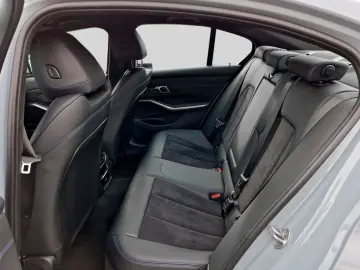 BMW 330e xDrive Aut.