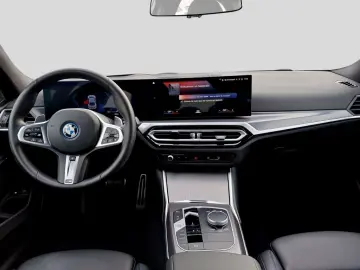 BMW 330e xDrive Aut.