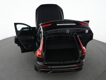 VOLVO XC60 T8 Recharge AWD Geartronic Ultimate Black