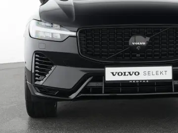 VOLVO XC60 T8 Recharge AWD Geartronic Ultimate Black