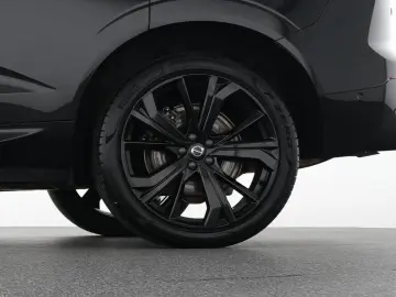VOLVO XC60 T8 Recharge AWD Geartronic Ultimate Black