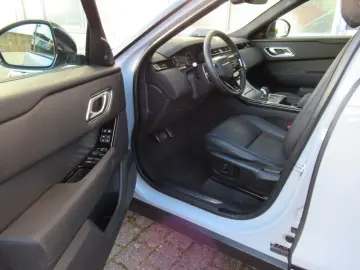 LAND ROVER NEW D300 DYN SE HEAD-UP BLACK PANO 3D eAHK NP101