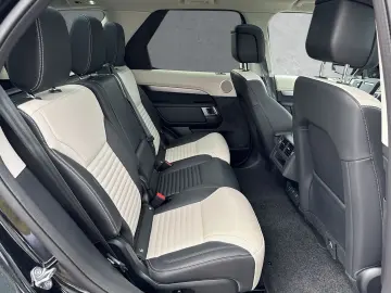 LAND ROVER Discovery Dynamic SE D250 Pano 7-Sitze AHK