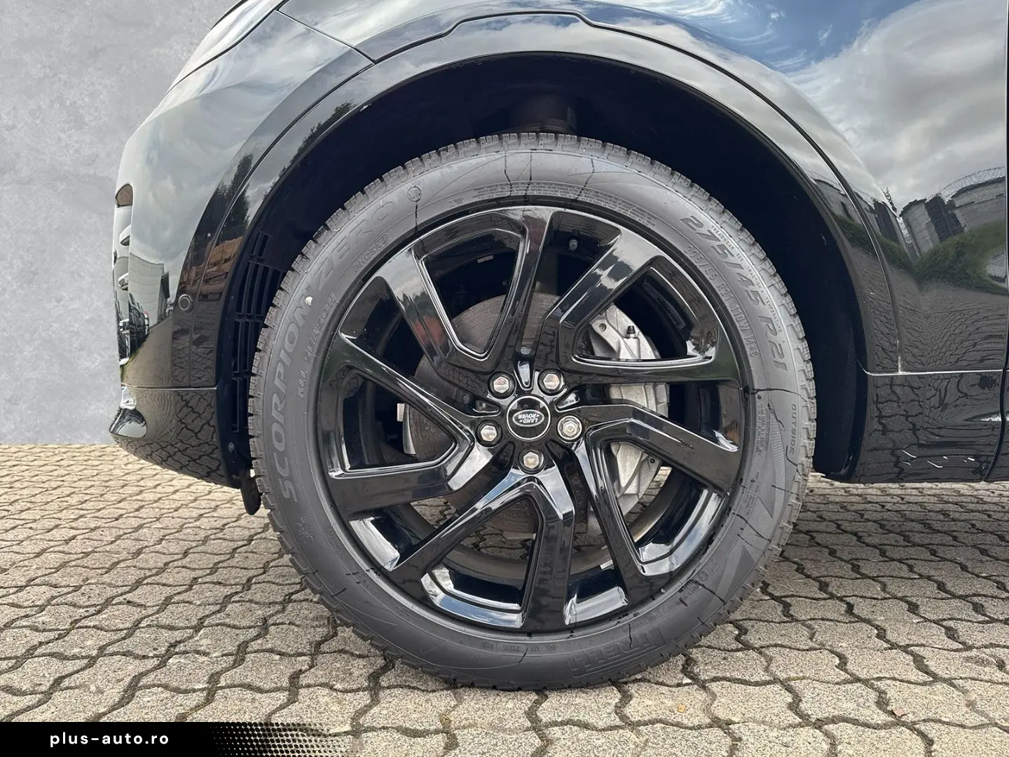 LAND ROVER Discovery Dynamic SE D250 Pano 7-Sitze AHK