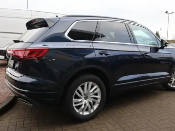 VW Touareg 4Motion Elegance AHK Leder ACC Kamera