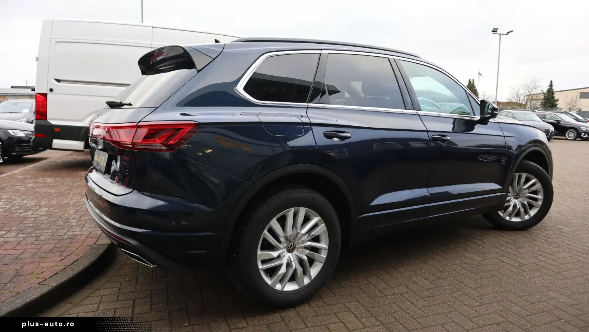 VW Touareg 4Motion Elegance AHK Leder ACC Kamera