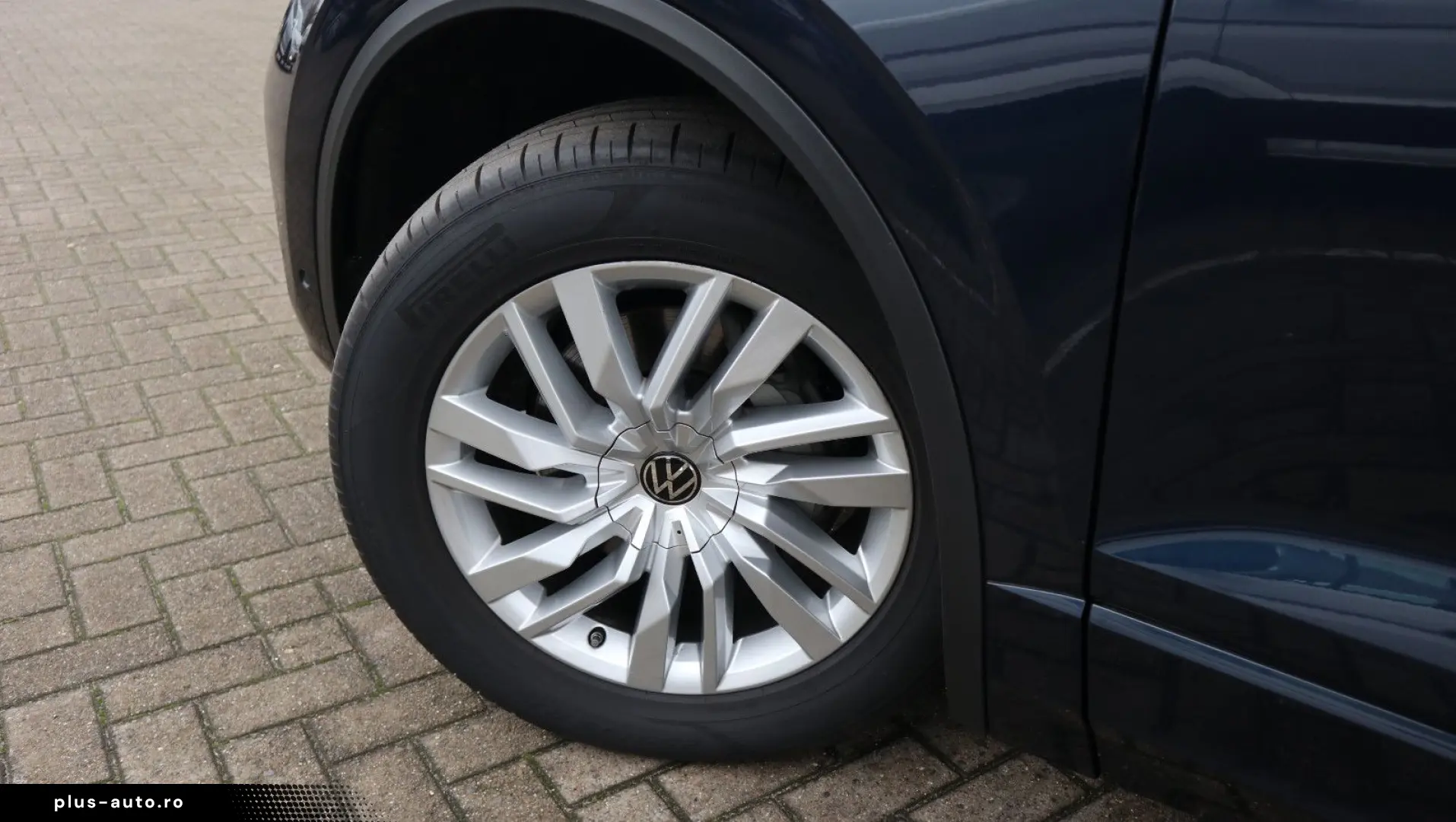 VW Touareg 4Motion Elegance AHK Leder ACC Kamera