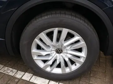 VW Touareg 4Motion Elegance AHK Leder ACC Kamera