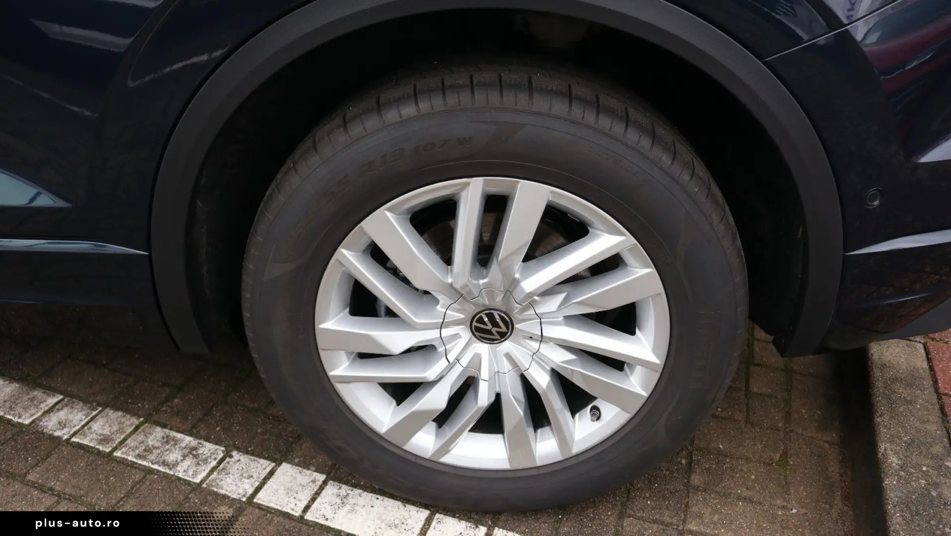 VW Touareg 4Motion Elegance AHK Leder ACC Kamera