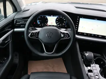 VW Touareg 4Motion Elegance AHK Leder ACC Kamera