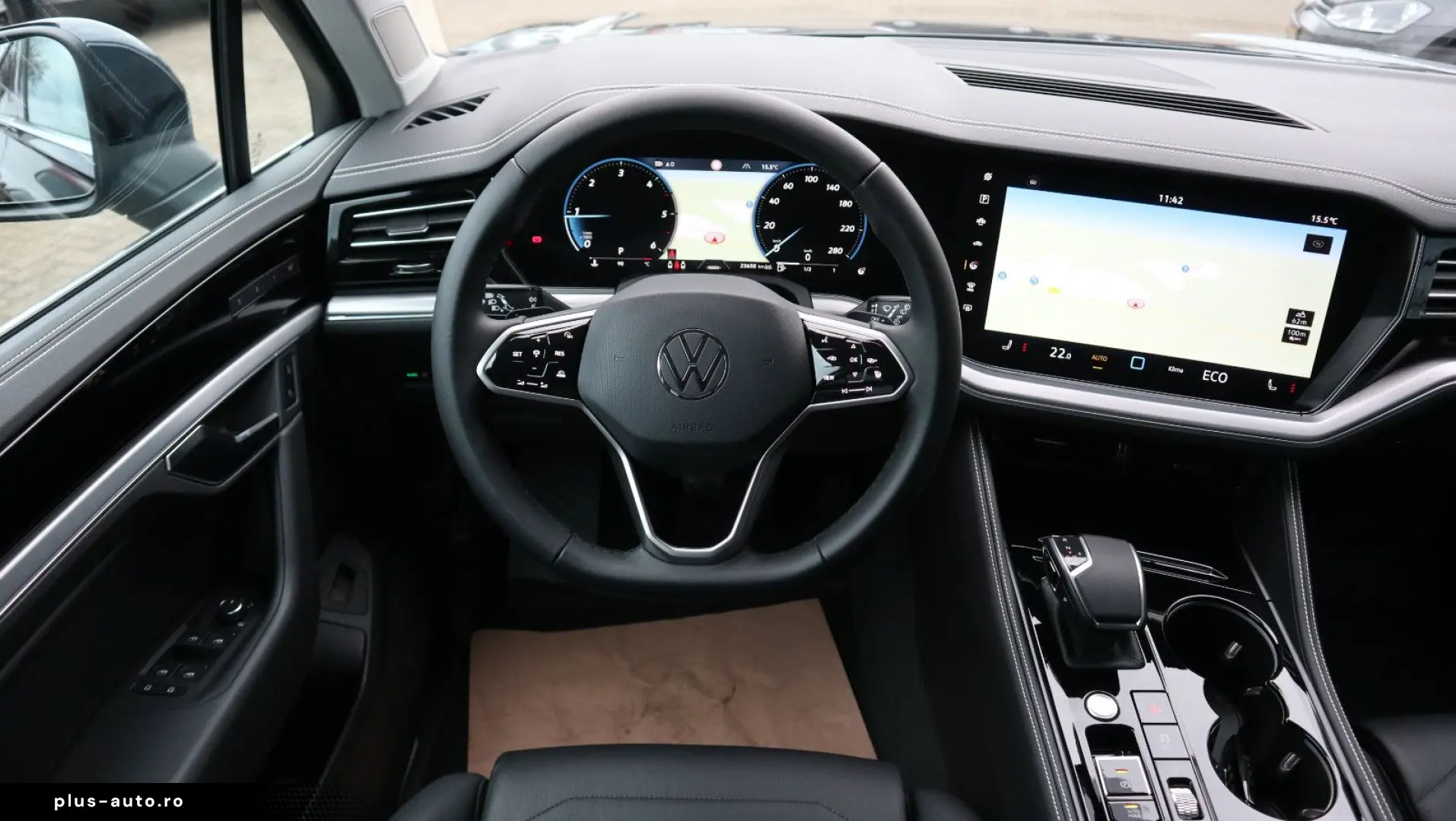 VW Touareg 4Motion Elegance AHK Leder ACC Kamera