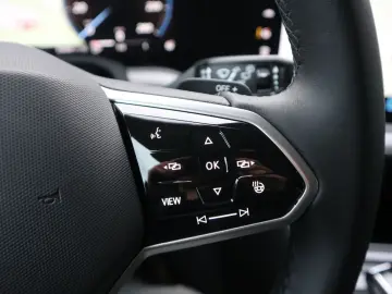VW Touareg 4Motion Elegance AHK Leder ACC Kamera
