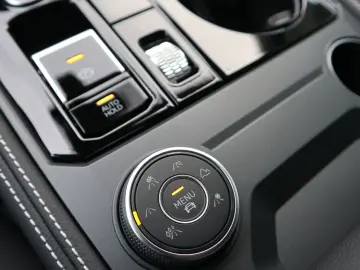 VW Touareg 4Motion Elegance AHK Leder ACC Kamera