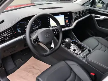 VW Touareg 4Motion Elegance AHK Leder ACC Kamera