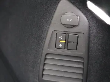 VW Touareg 4Motion Elegance AHK Leder ACC Kamera