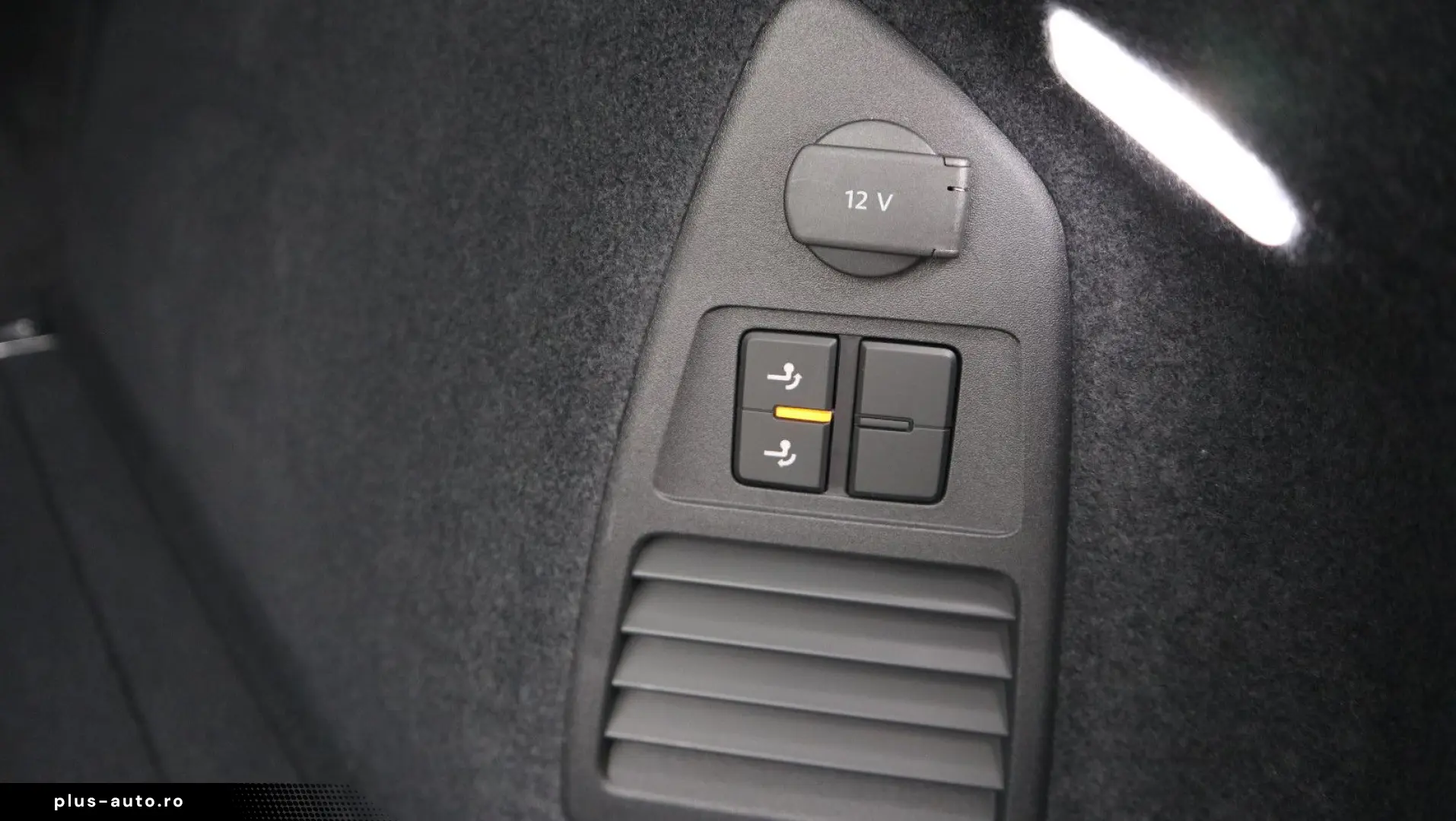 VW Touareg 4Motion Elegance AHK Leder ACC Kamera