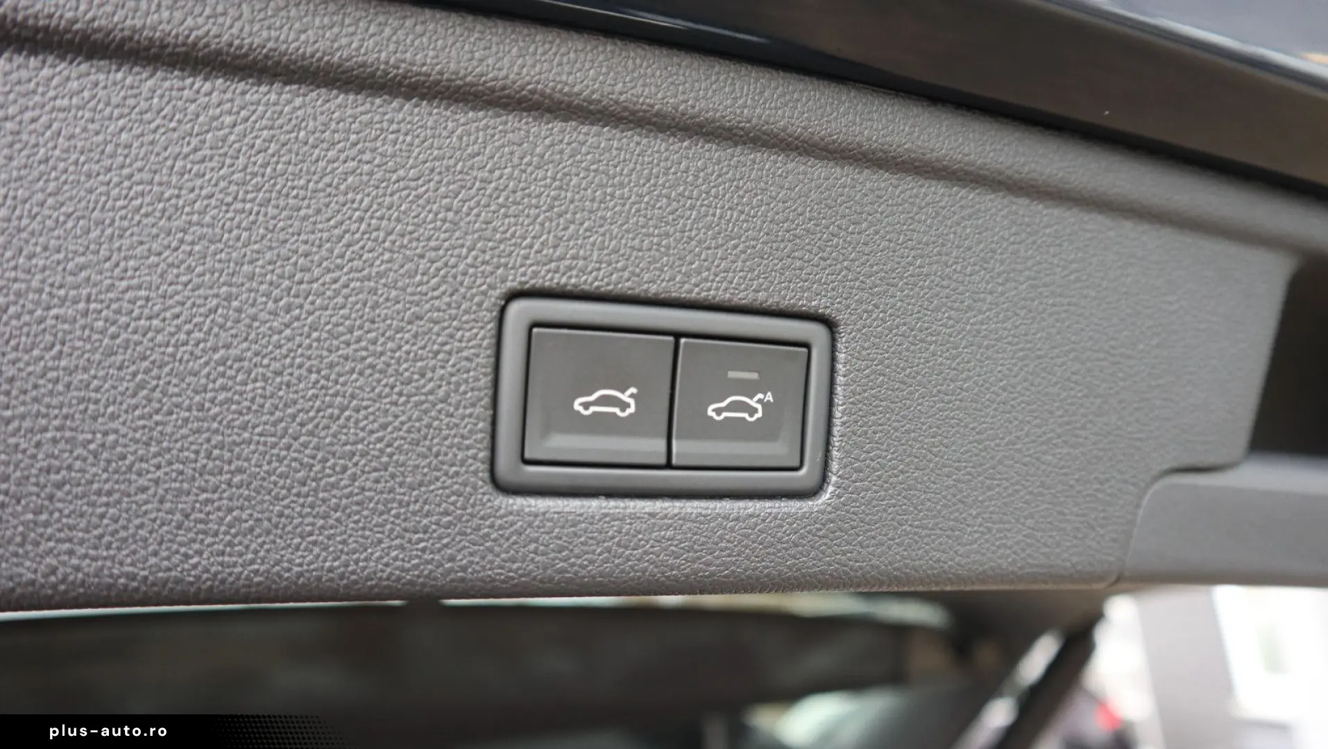 VW Touareg 4Motion Elegance AHK Leder ACC Kamera