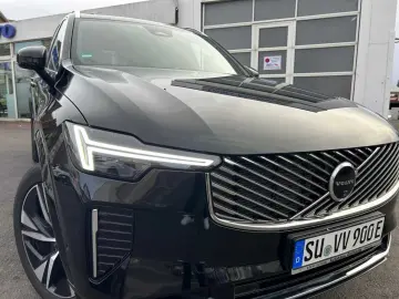 VOLVO XC90 T8 AWD Ultra Facelift LR Luft Pano 360 7Sit