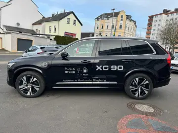 VOLVO XC90 T8 AWD Ultra Facelift LR Luft Pano 360 7Sit