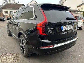 VOLVO XC90 T8 AWD Ultra Facelift LR Luft Pano 360 7Sit
