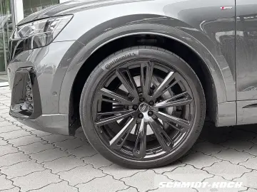 AUDI Q8 SUV TFSI e quattro S line Stronic UPE129 NAVI