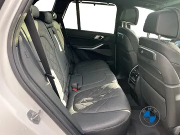 BMW X5 xDrive40d M Sport AHK Pano Sky DA PA Prof HUD