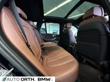 BMW X5 xDrive40d M-SPORT INDIVIDUAL PANO ST-HZG AHK