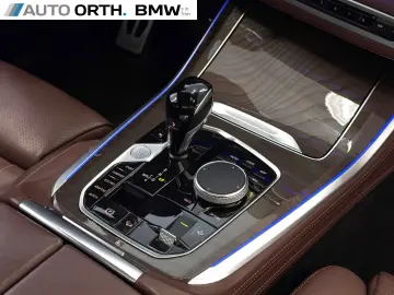 BMW X5 xDrive40d M-SPORT INDIVIDUAL PANO ST-HZG AHK