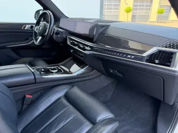 BMW X7 40d M-PRO SKY CARBON AHK MASSAGE STHZ ICONIC
