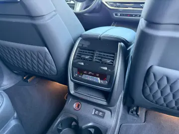BMW X7 40d M-PRO SKY CARBON AHK MASSAGE STHZ ICONIC