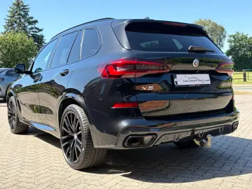 BMW X5 xDrive45e M-SPORTPAKET 22  Pano Head Harm AHK