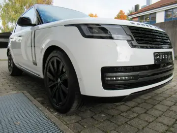 LAND ROVER NEW P460e AUTOBIOGRAPHY BLACK SV BESPOKE eAHK 22
