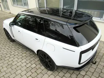 LAND ROVER NEW P460e AUTOBIOGRAPHY BLACK SV BESPOKE eAHK 22