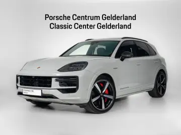 PORSCHE Cayenne Turbo E-Hybrid   VOL AUSSTATTUNG!!!