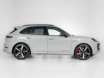 PORSCHE Cayenne Turbo E-Hybrid   VOL AUSSTATTUNG!!!