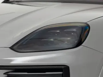 PORSCHE Cayenne Turbo E-Hybrid   VOL AUSSTATTUNG!!!