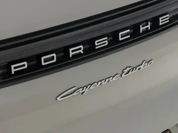 PORSCHE Cayenne Turbo E-Hybrid   VOL AUSSTATTUNG!!!