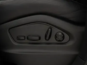 PORSCHE Cayenne Turbo E-Hybrid   VOL AUSSTATTUNG!!!