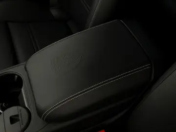 PORSCHE Cayenne Turbo E-Hybrid   VOL AUSSTATTUNG!!!