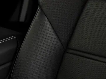 PORSCHE Cayenne Turbo E-Hybrid   VOL AUSSTATTUNG!!!
