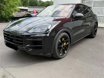PORSCHE Cayenne Coupe Turbo E-Hybrid mit GT-Paket Burmes