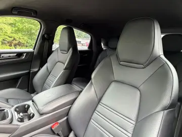 PORSCHE Cayenne Coupe Turbo E-Hybrid mit GT-Paket Burmes