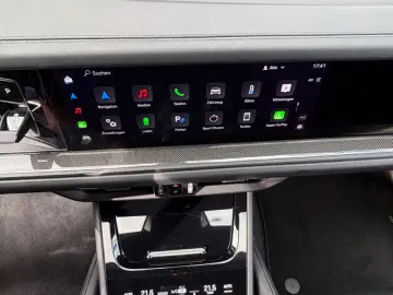 PORSCHE Cayenne Coupe Turbo E-Hybrid mit GT-Paket Burmes