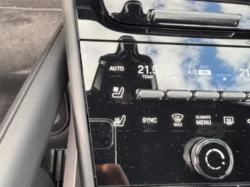 PORSCHE Cayenne Coupe Turbo E-Hybrid mit GT-Paket Burmes