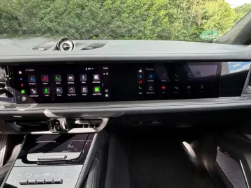 PORSCHE Cayenne Coupe Turbo E-Hybrid mit GT-Paket Burmes