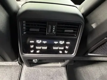 PORSCHE Cayenne Coupe Turbo E-Hybrid mit GT-Paket Burmes